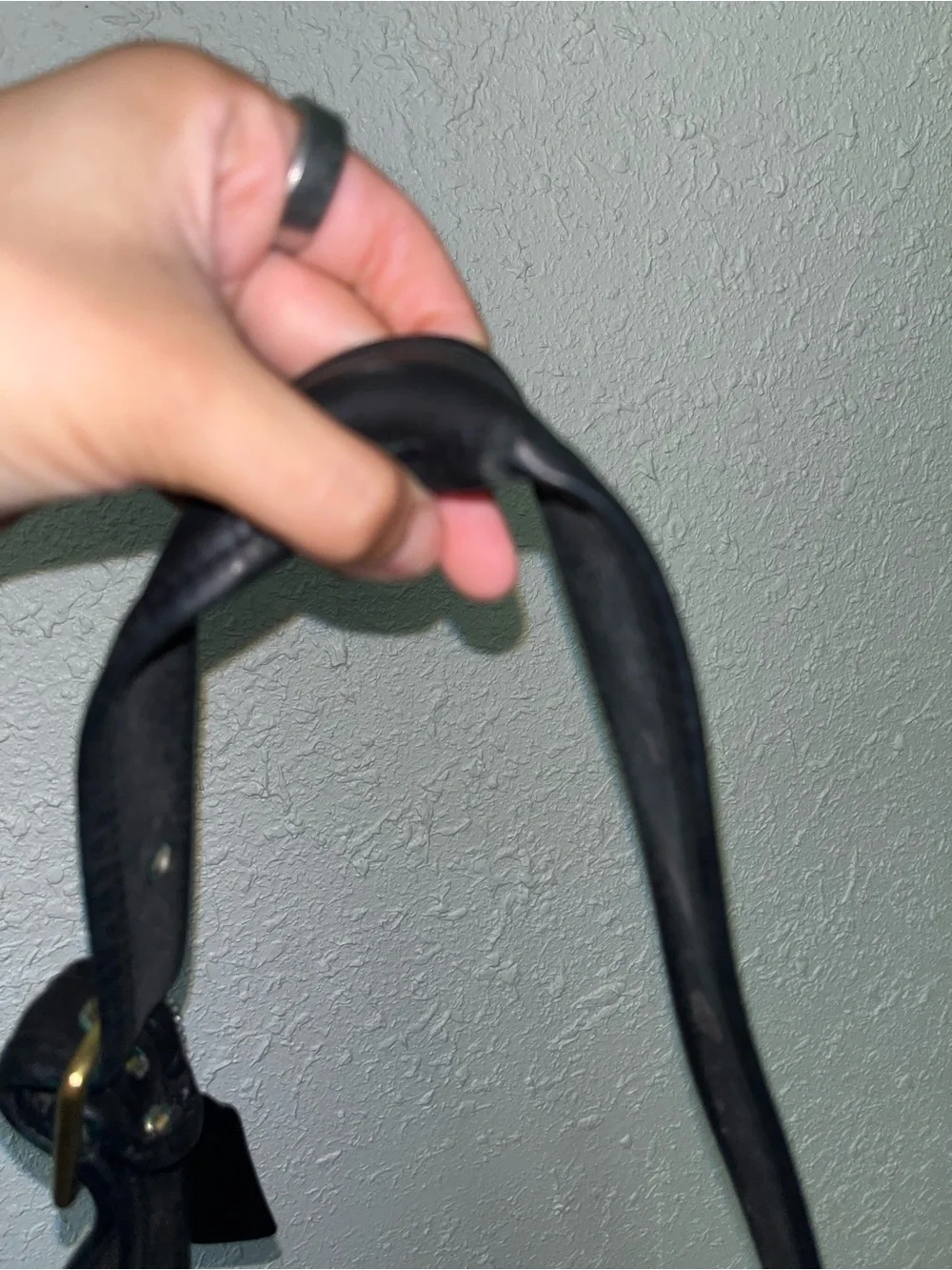 Classic Black Leather Shoulder Bag - Timeless Design